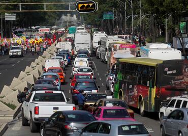 Manifestantes comienzan a dispersarse; Reforma sigue afectada
