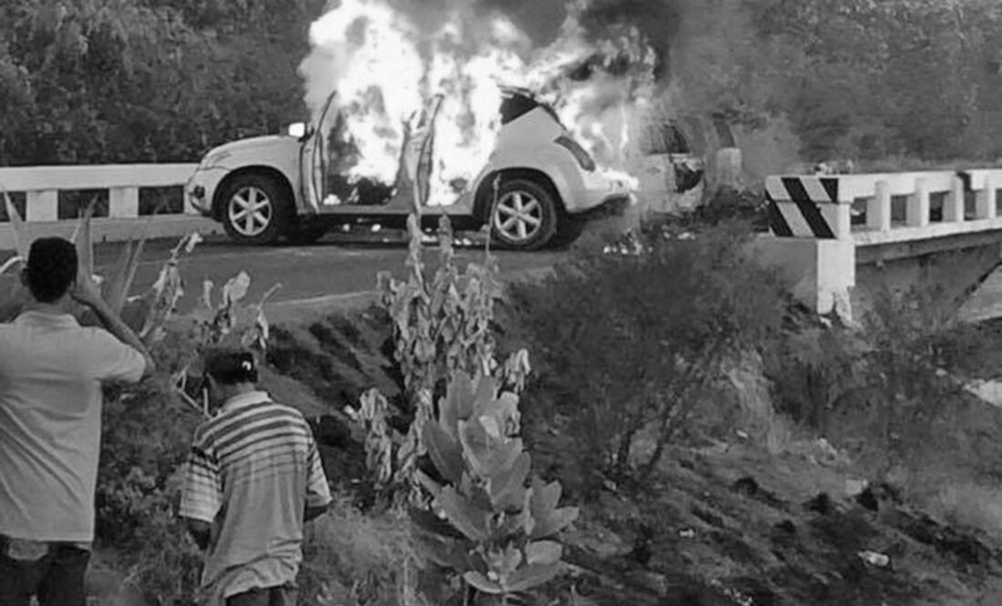 Los cierres carreteros generaron incertidumbre entre la población por lo que mandos policiales conminaron a los habitantes a no usar la red vial (ESPECIAL)