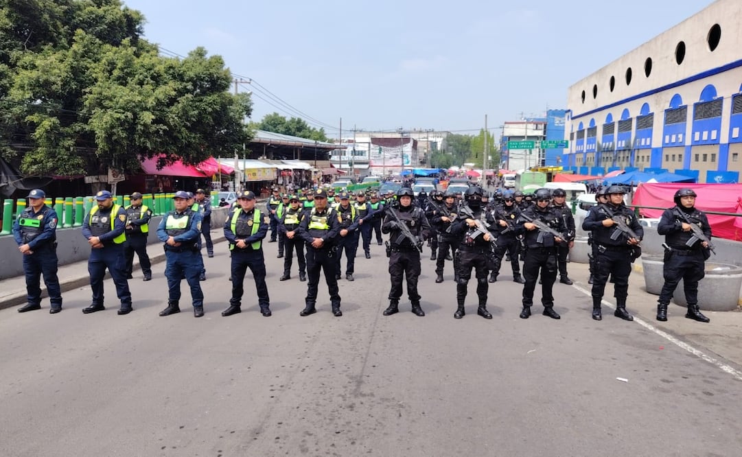Refuerzan operativo Merced Segura con 150 policías. Foto: Fabián Evaristo