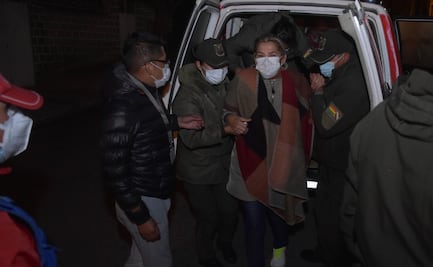 Trasladan a la expresidenta boliviana Jeanine Áñez a otra prisión