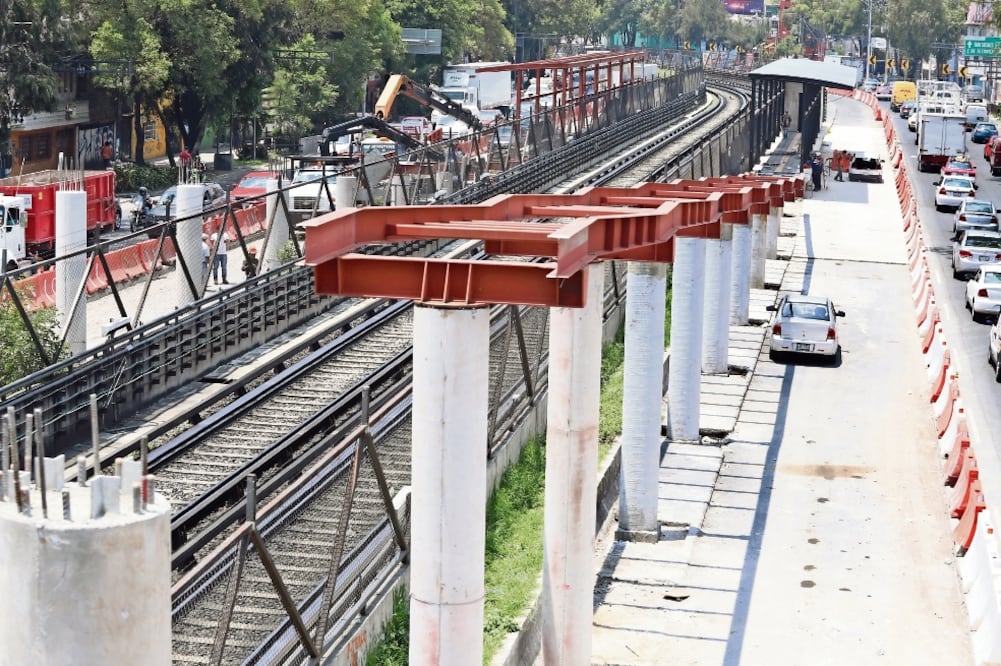 La ampliación de la Línea 5 del Metrobús contempla una extensión de 20 kilómetros, a lo largo de las cuales se distribuyen 35 estacione de tres tipos: de doble acople, de un sólo acople y elevadas (BERENICE FREGOSO)