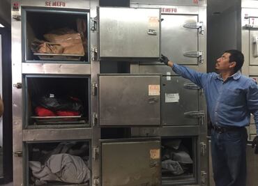 Un país rebasado por sus muertos ¿De qué tamaño es la crisis forense en México?