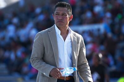 Nacho Ambriz se rodea de viejos conocidos en el León