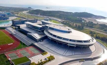 Empresario chino construye nave de "Star Trek" en sus oficinas