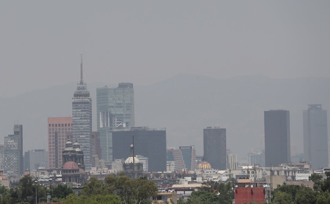 Este sábado 25 de mayo se activó la décima contingencia ambiental en lo que va del año. Foto: EFE/Mario Guzmán