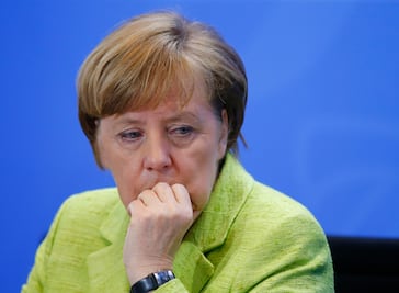 Merkel, "horrorizada" ante "acto repulsivo" contra el Dortmund