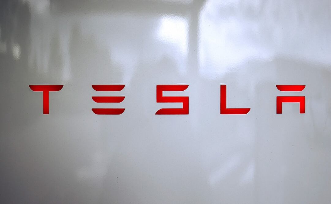 Ganancias de Tesla caen 16% en 2T por caída de ventas de vehículos. Foto: AFP