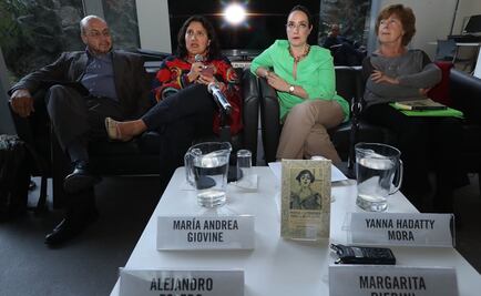 Presentan libro sobre novela corta en El Universal Ilustrado