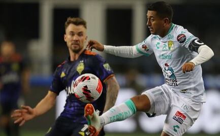 León hace el rídiculo ante el Seattle Sounders