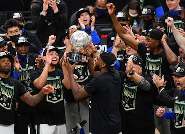 Bucks conquistan la Conferencia Este y vuelven a la Final de NBA desde 1974