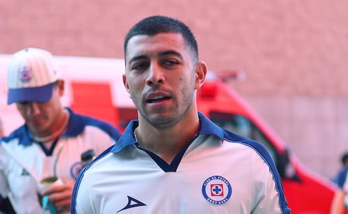 Cruz Azul oficializa salida de Erik Lira