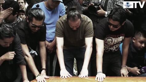 El entierro de Rubén Espinosa, periodistas y familia dicen adiós