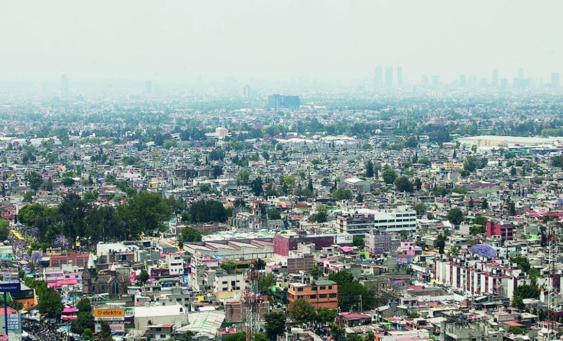 Se recomendó aplicar bloqueadores, usar gorra o sombrero y lentes con filtro ultravioleta, toda vez que entre las 11:00 y las 16:00 horas la radiación solar alcanza un nivel muy alto a extremo. FOTO: EL UNIVERSAL