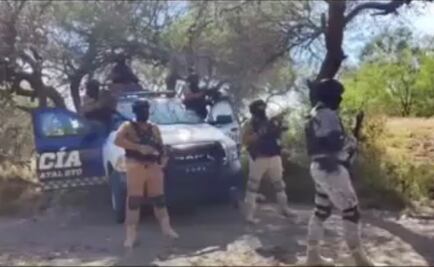 Grupo criminal difunde video en patrulla con las siglas de la Policía Estatal de Guanajuato