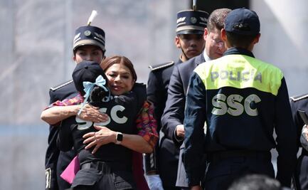 Clara Brugada y Pablo Vázquez reconocen a policías por su trabajo en marcha del 2 de octubre
