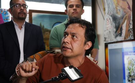 Marx Arriaga se atrinchera en la SEP y transmite en vivo; Comités de la Nueva Escuela Mexicana rechazan destitución 