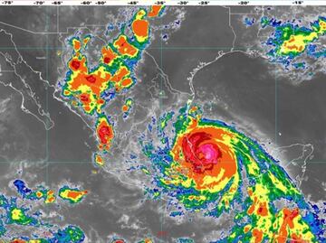 Huracán "Grace" impacta fuerte al norte de Veracruz