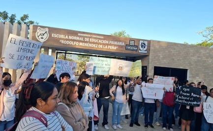 Normalistas de Yucatán exigen destitución de director; lo acusan de abuso de autoridad y hostigamiento, entre otros señalamientos