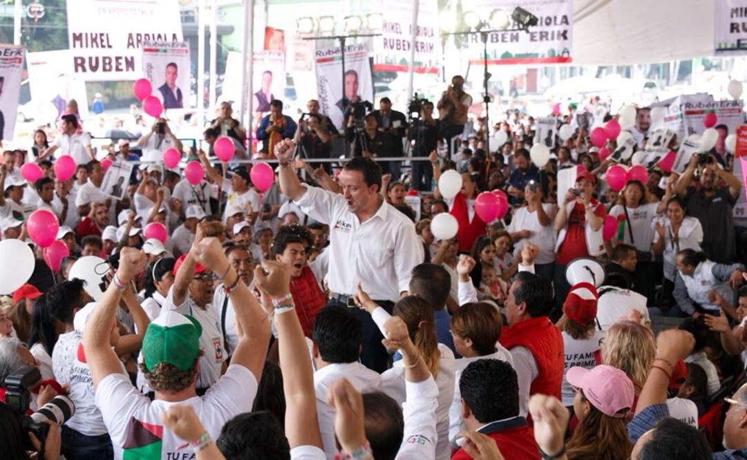 El ex director General del IMSS sostuvo que llegó la hora de que puedan trabajar dignamente.. (Fotografía: Especial )