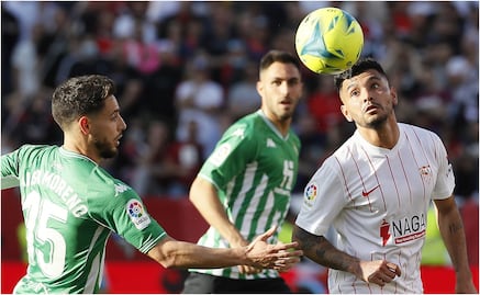 Sevilla y ‘Tecatito’ Corona derrotan al Betis en el derbi sevillano