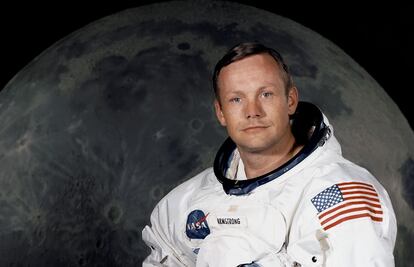 Subastarán colección de objetos personales de Neil Armstrong
