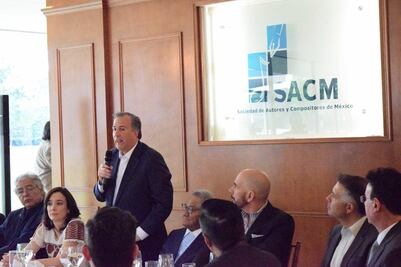 Meade se reúne con autores y compositores mexicanos