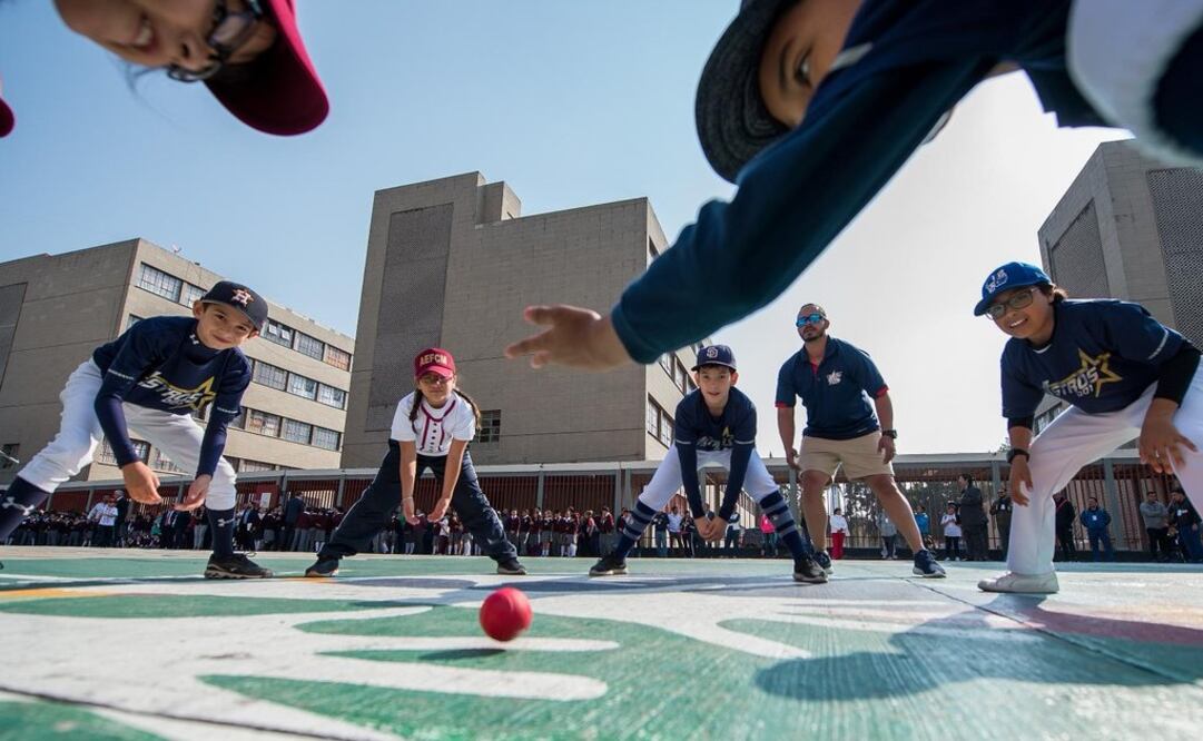 Niños de 3º y 4º de la escuela primaria Pensiones realizaron una demostración del programa (Tomada de Twitter @PROBEISMX)