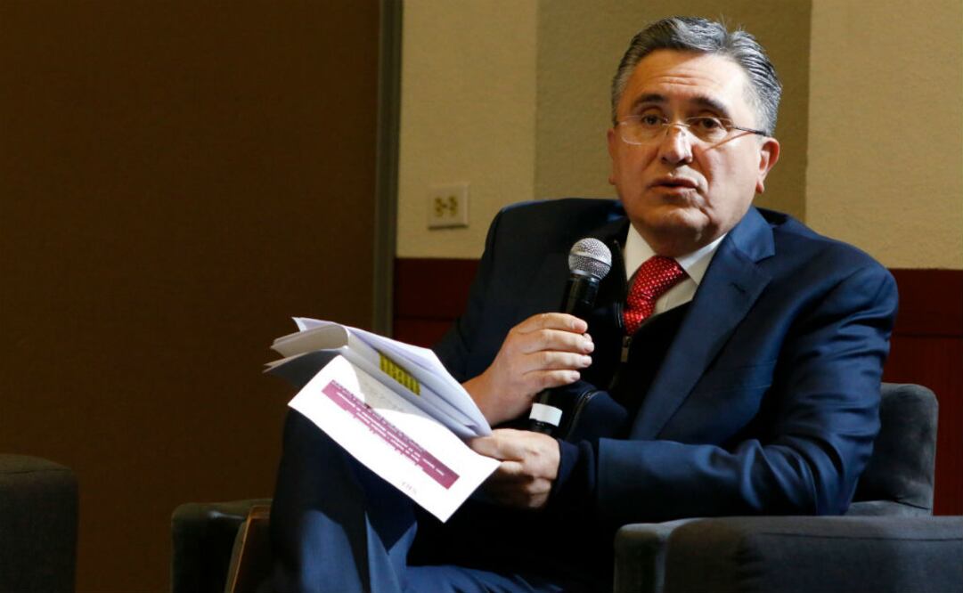 Titular de CNDH pide a AMLO mando civil para Guardia Nacional 