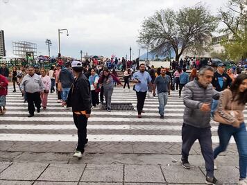 Crónica: domingo de carnita asada en NL y un Palacio de Gobierno vacío