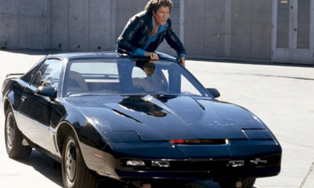 Iker Casillas se compra a “Kitt” y lo presume en redes