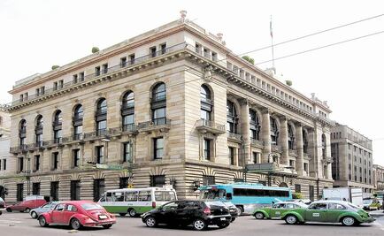 Analistas bajan previsión del PIB de 2.55% a 2.34% 