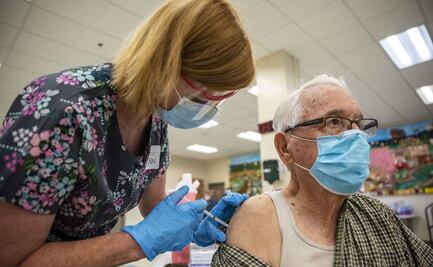 Gobierno de Texas prohíbe solicitar "pasaporte Covid" para brindar servicios