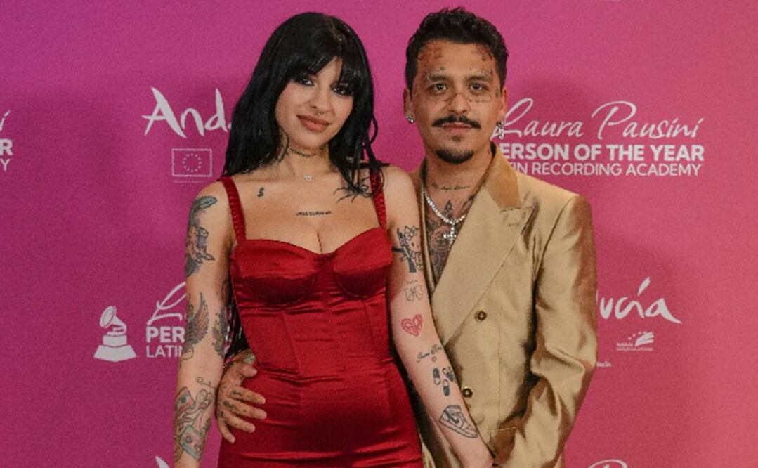 Cazzu y Nodal se presentan a su primer evento musical como papás. Foto: AP.