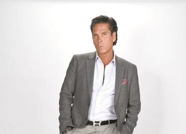 Con todo y bronceado, Palazuelos renta cuarto