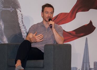 No existe división entre películas de arte y blockbusters: Michael Fassbender