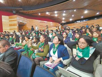 Despenalización llega a comisiones