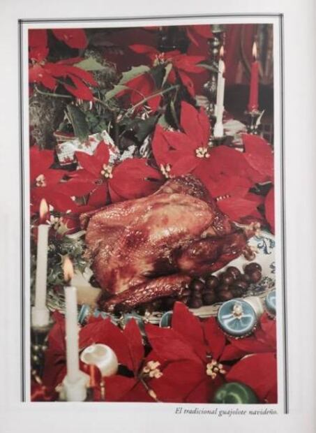 El guajolote en la cena de Navidad, en los bailes de boda y hasta en el transporte