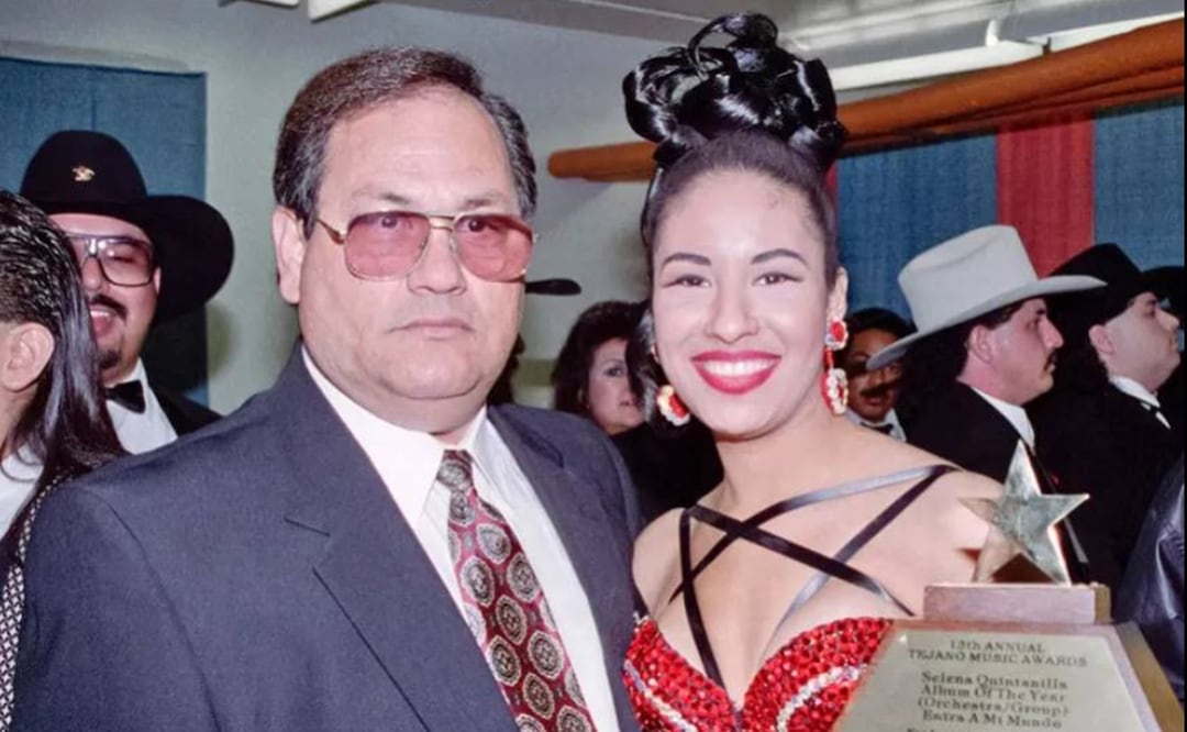Abraham Quintanilla con su hija Selena Quintanilla.