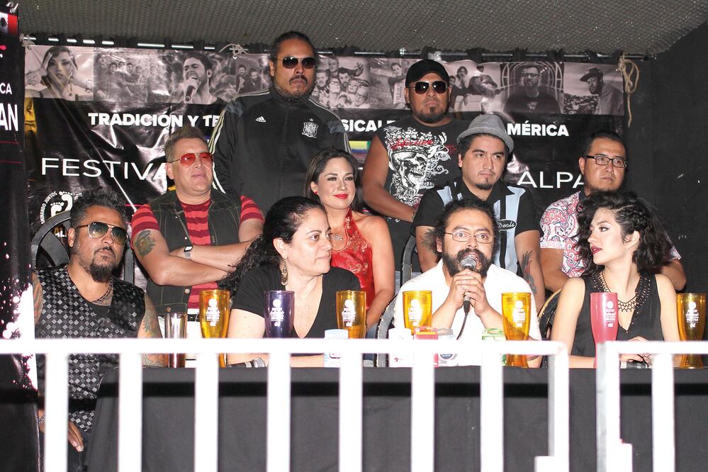 Los de Abajo, considerada como una banda de world music, celebran 24 años de existencia en medio de la desaparición de su ex saxofonista Edne Giadira Barreneche (ARCHIVO. EL UNIVERSAL)