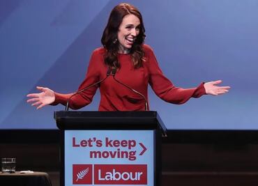 ¿Quién es Jacinda Ardern, la popular líder de Nueva Zelanda que dejará el cargo?