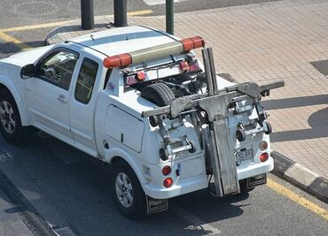 Cómo pedir una grúa gratis en carretera