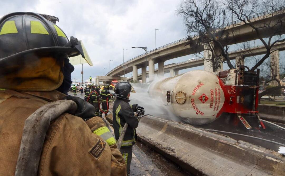 Van por reparación integral del daño para víctimas de explosión de pipa de gas en Iztapalapa.
Foto: Daniel Augusto/ Cuartoscuro