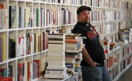 "La Armada Invencible", una novela para gente llena de cicatrices y achaques que se levanta todas las mañana a seguirlo intentando