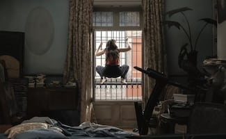 ¿Qué ver?: El esfuerzo de mantenerse cuerdo en un mundo que no ayuda 