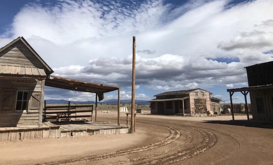 Asistente que le entregó arma a Baldwin fue despedido por accidente previo