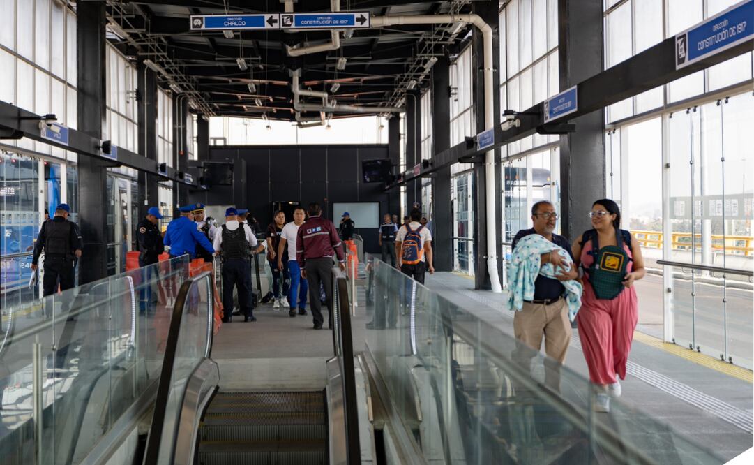 Recorrido por el Trolebús de Santa Martha-Chalco, en su segundo día de operaciones. Foto Hugo Salvador El Universal