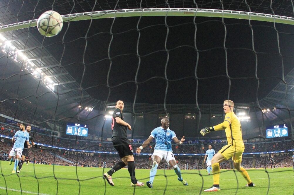 A los franceses les anularon un gol por fuera de juego de Ibrahimovic (JON SUPER. AP)