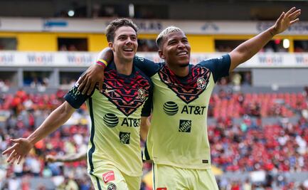 América vence al Atlas con un hombre menos y es líder general