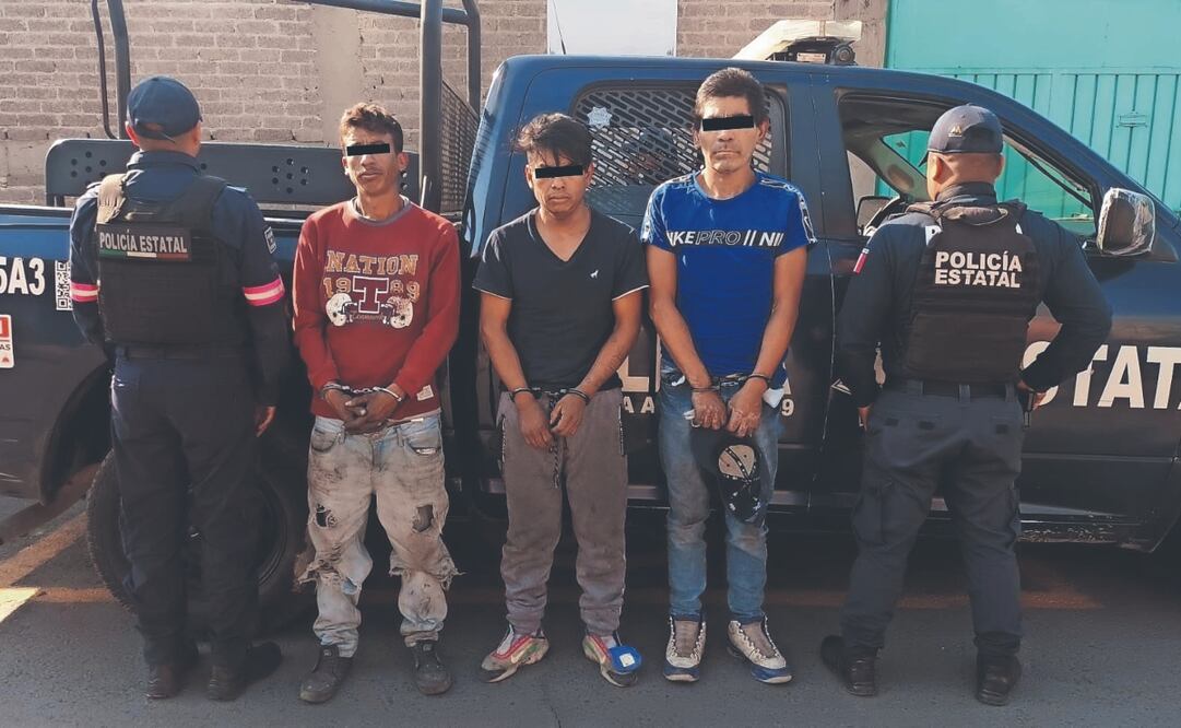 Detenidos por robar cable de aluminio que será usado para el funcionamiento del Trolebús Chalco-Santa Martha. Foto Especial