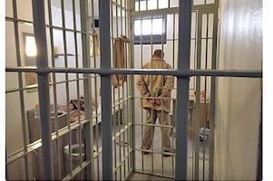 Ordenan valoración médica inmediata para "El Chaparrito"; exlugarteniente de "El Mencho" acusa segregación en reclusión